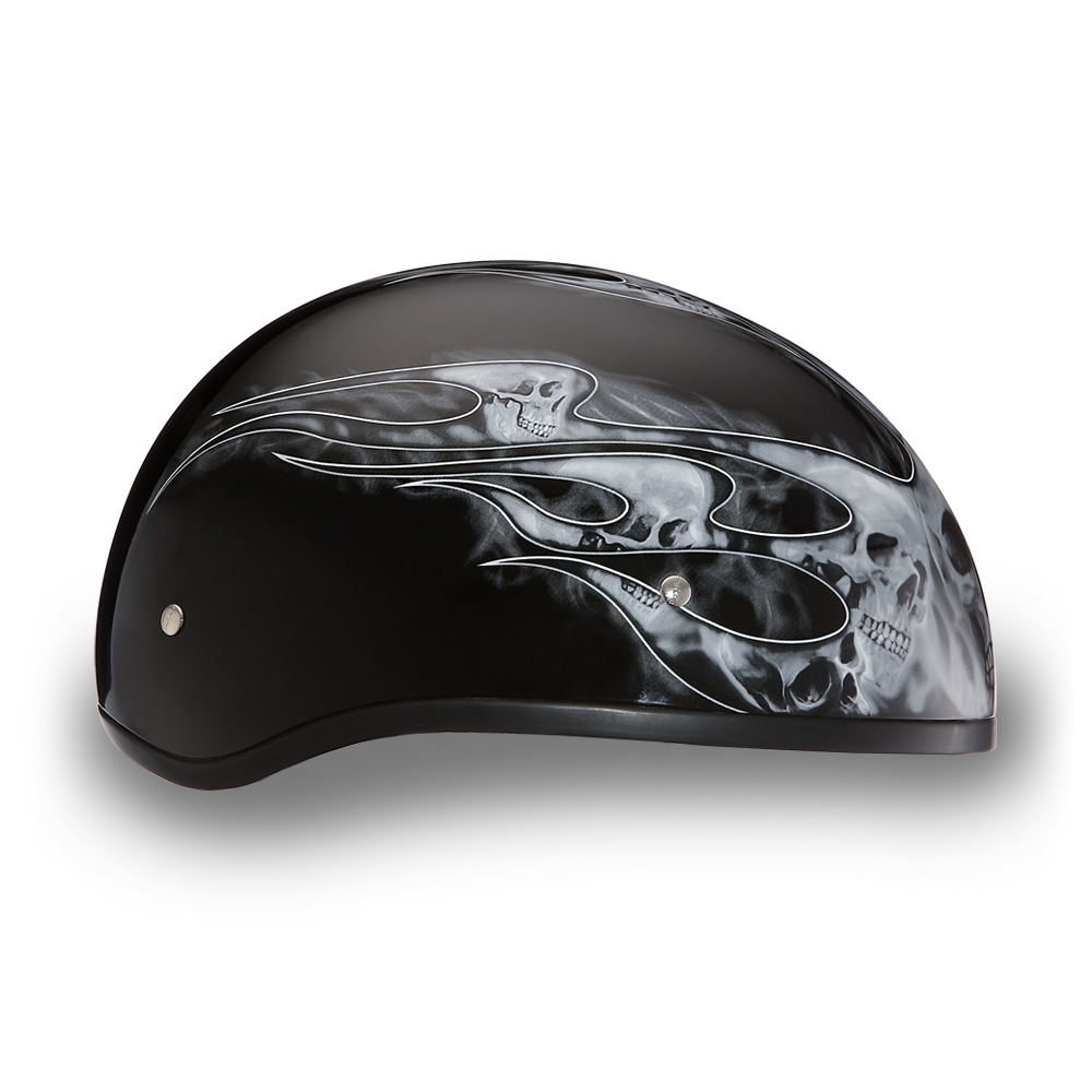 D6-SFS D.O.T. DAYTONA SKULL CAP - W/ SKULL FLAMES SILVER Daniel Smart Manufacturing