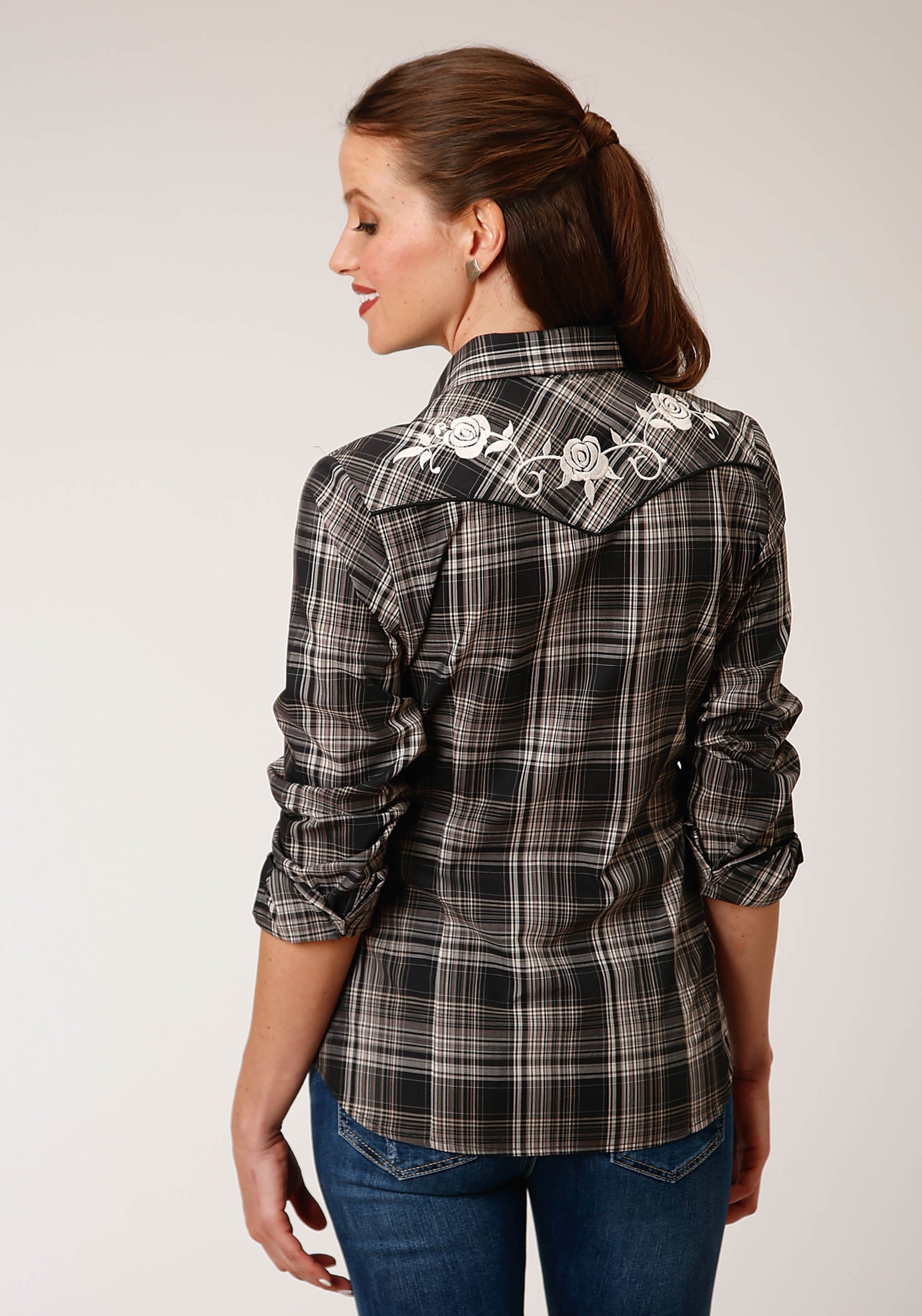 Roper Womens Long Sleeve Snap Black And Cream Plaid Western Shirt