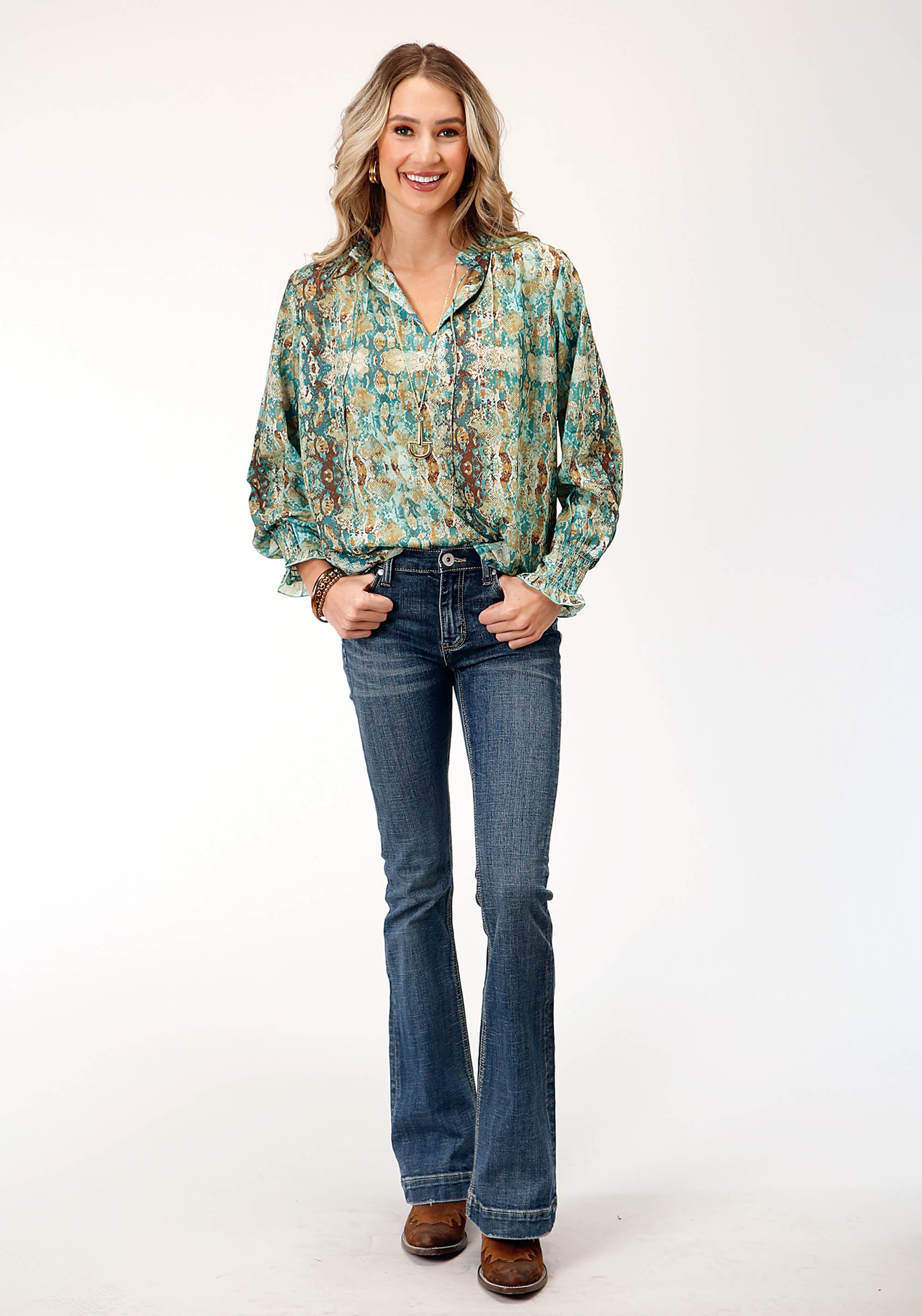 Roper Womens Long Sleeve Poly Teal Snake Print Blouse