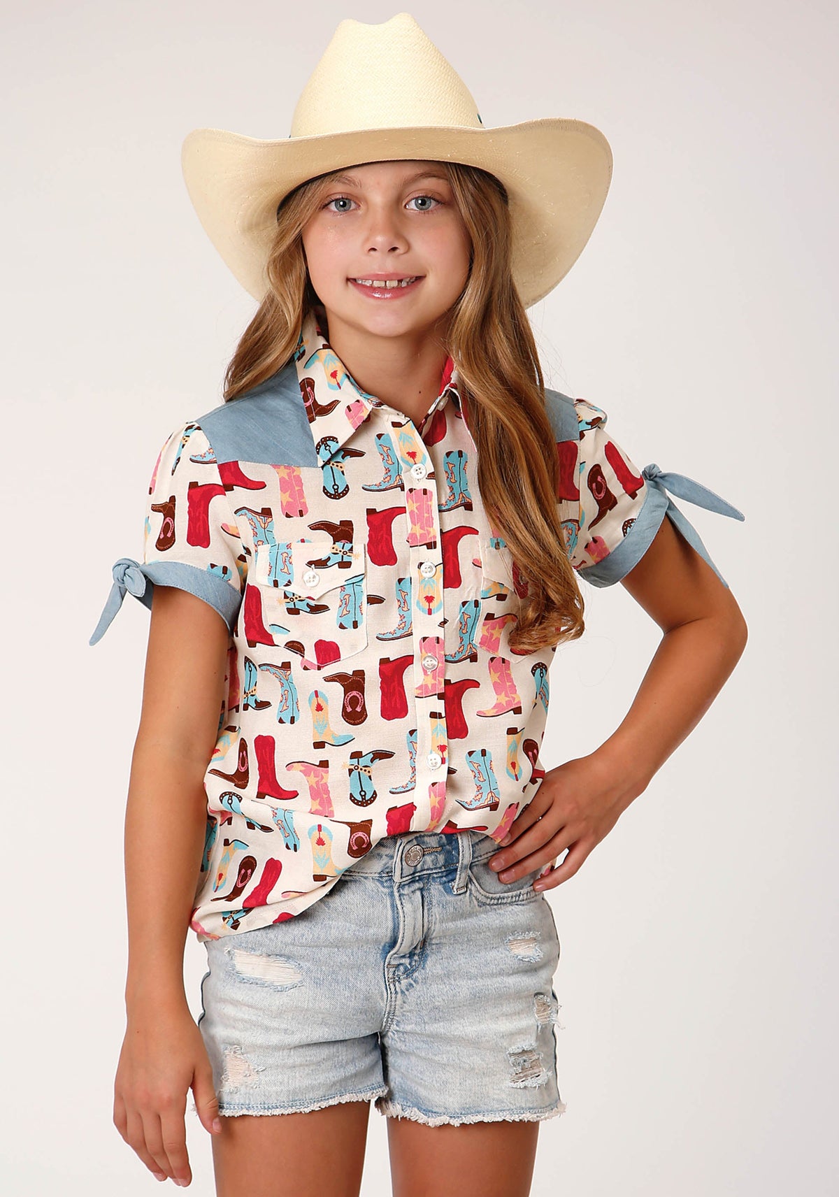 Roper Girls Short Sleeve Button Boot Print Rayon Western Shirt