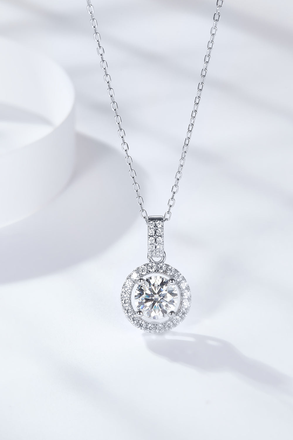 2 Carat Moissanite Round Pendant Necklace - Flyclothing LLC