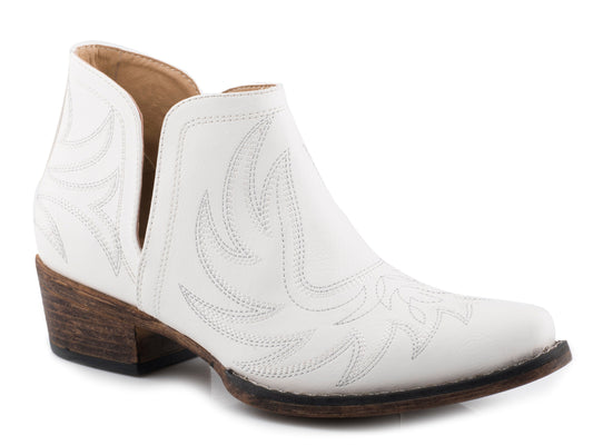 Roper Womens Snip Toe White Faux Leather