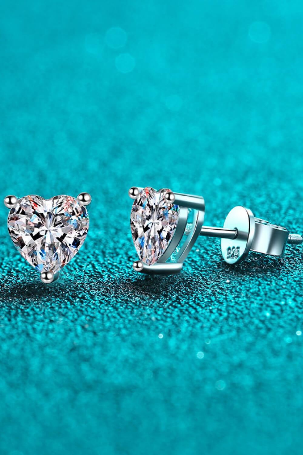 2 Carat Moissanite Heart-Shaped Stud Earrings - Flyclothing LLC