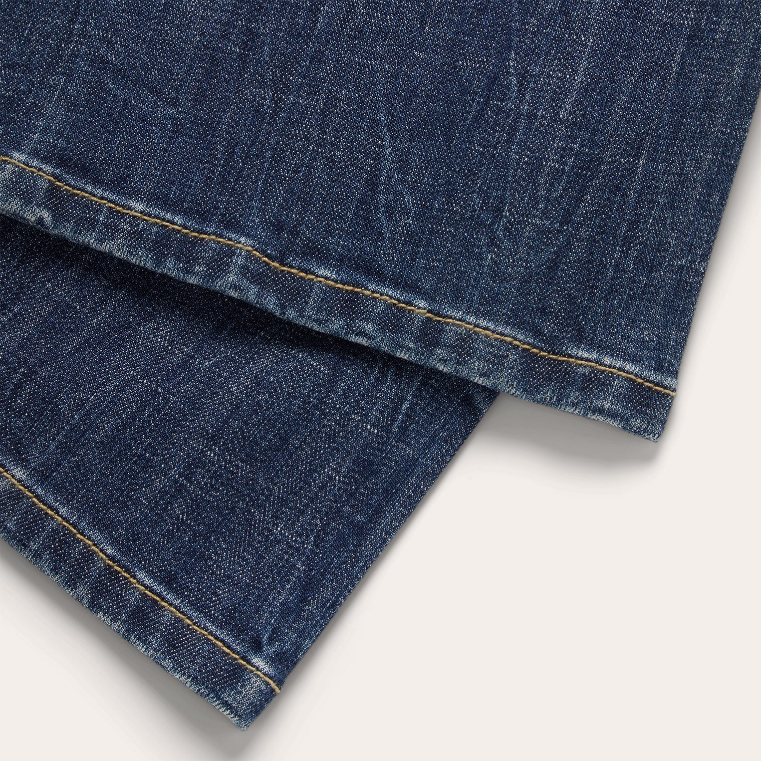 816 Classic Bootcut Jeans