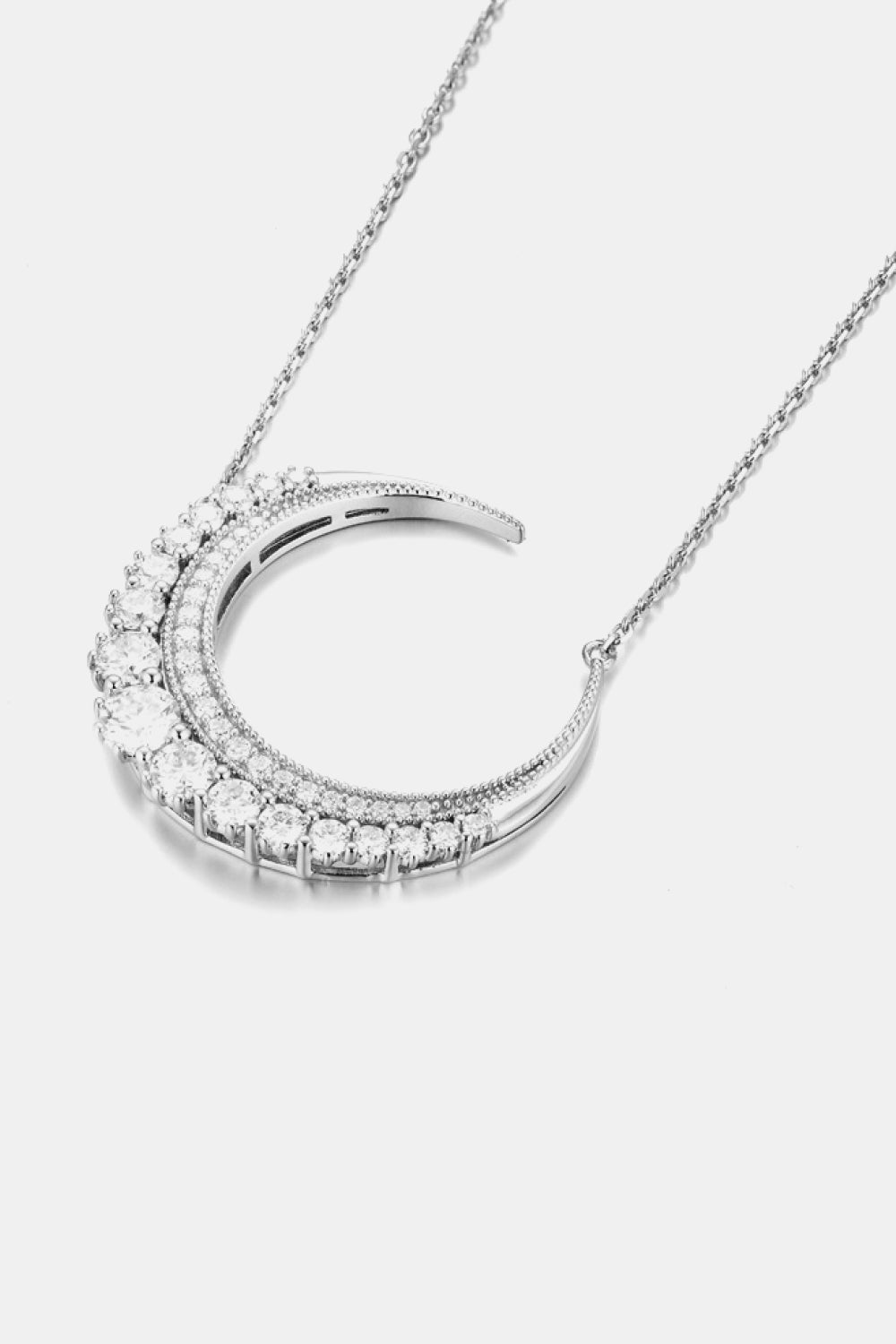 1.8 Carat Moissanite Crescent Moon Shape Pendant Necklace - Flyclothing LLC