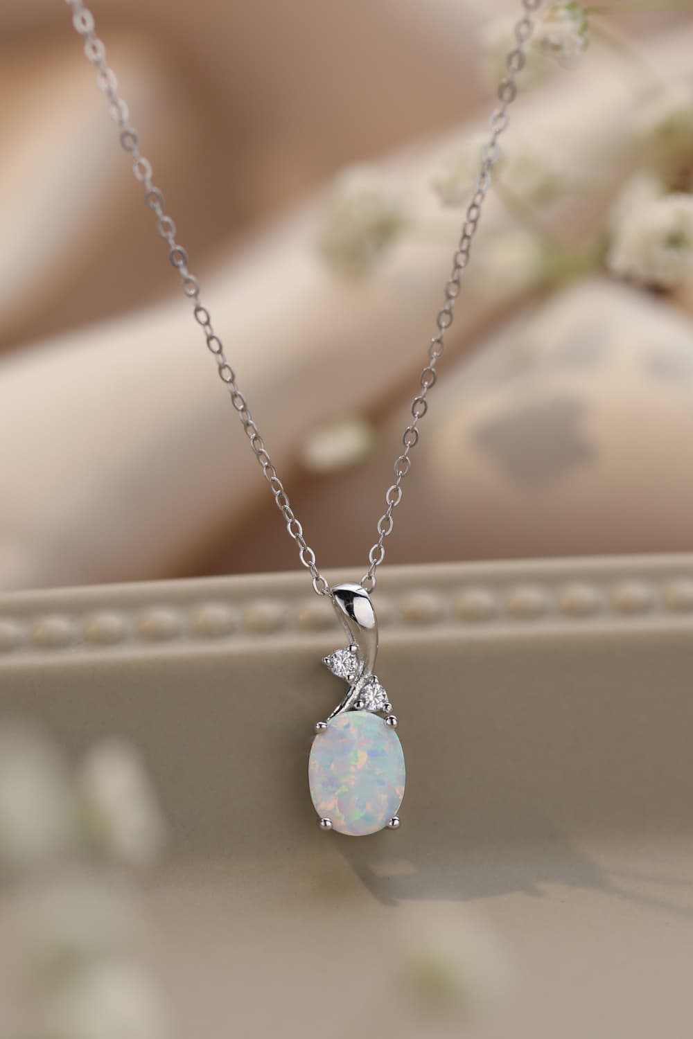 Opal Oval Pendant Chain Necklace - Flyclothing LLC