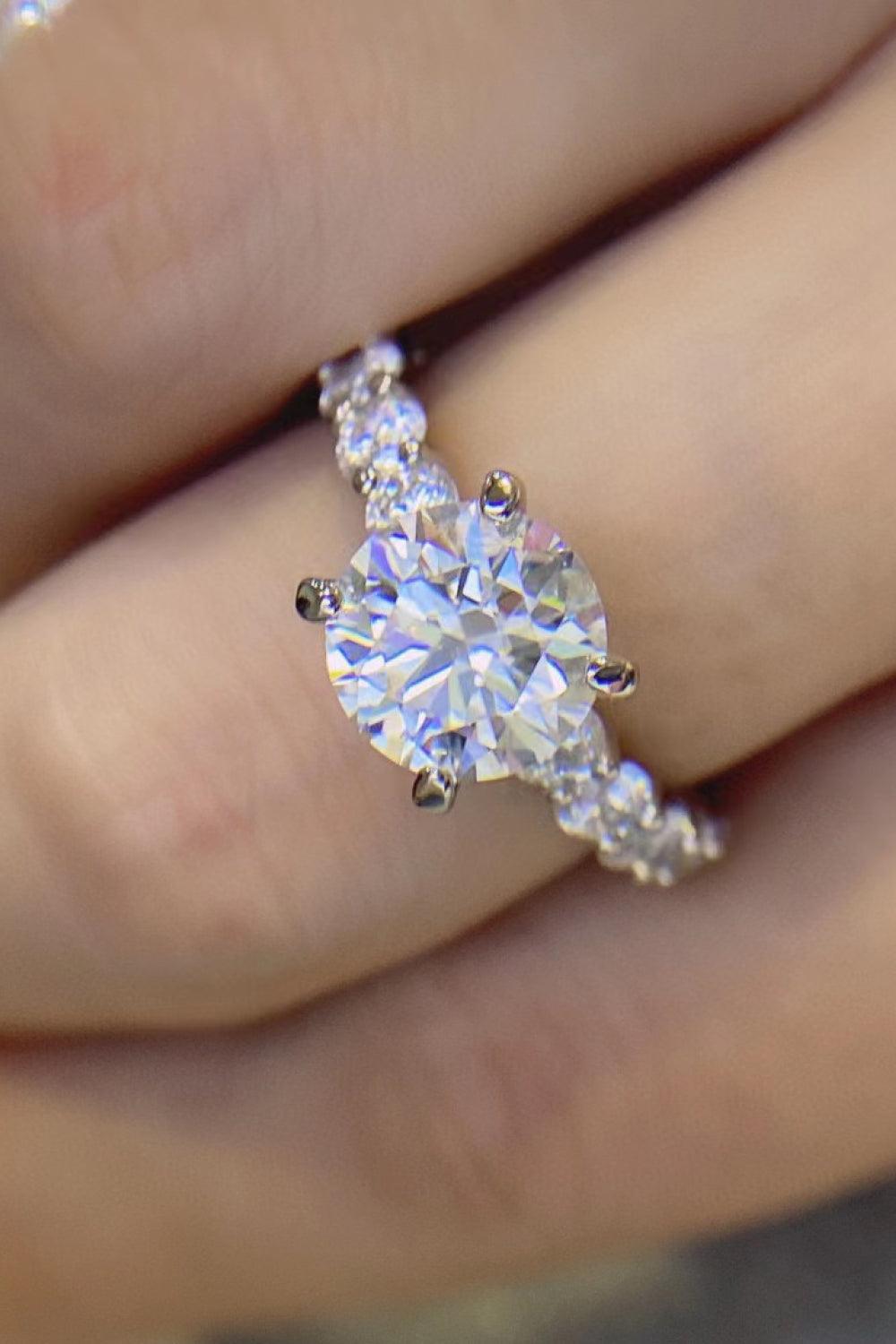 2 Carat 4-Prong Moissanite Ring - Flyclothing LLC