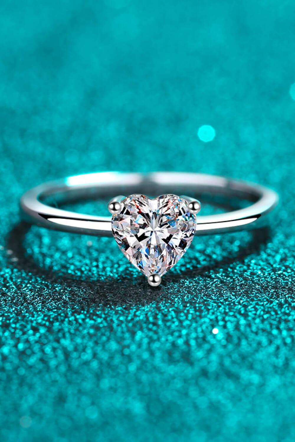 925 Sterling Silver Heart-Shaped Moissanite Solitaire Ring - Flyclothing LLC