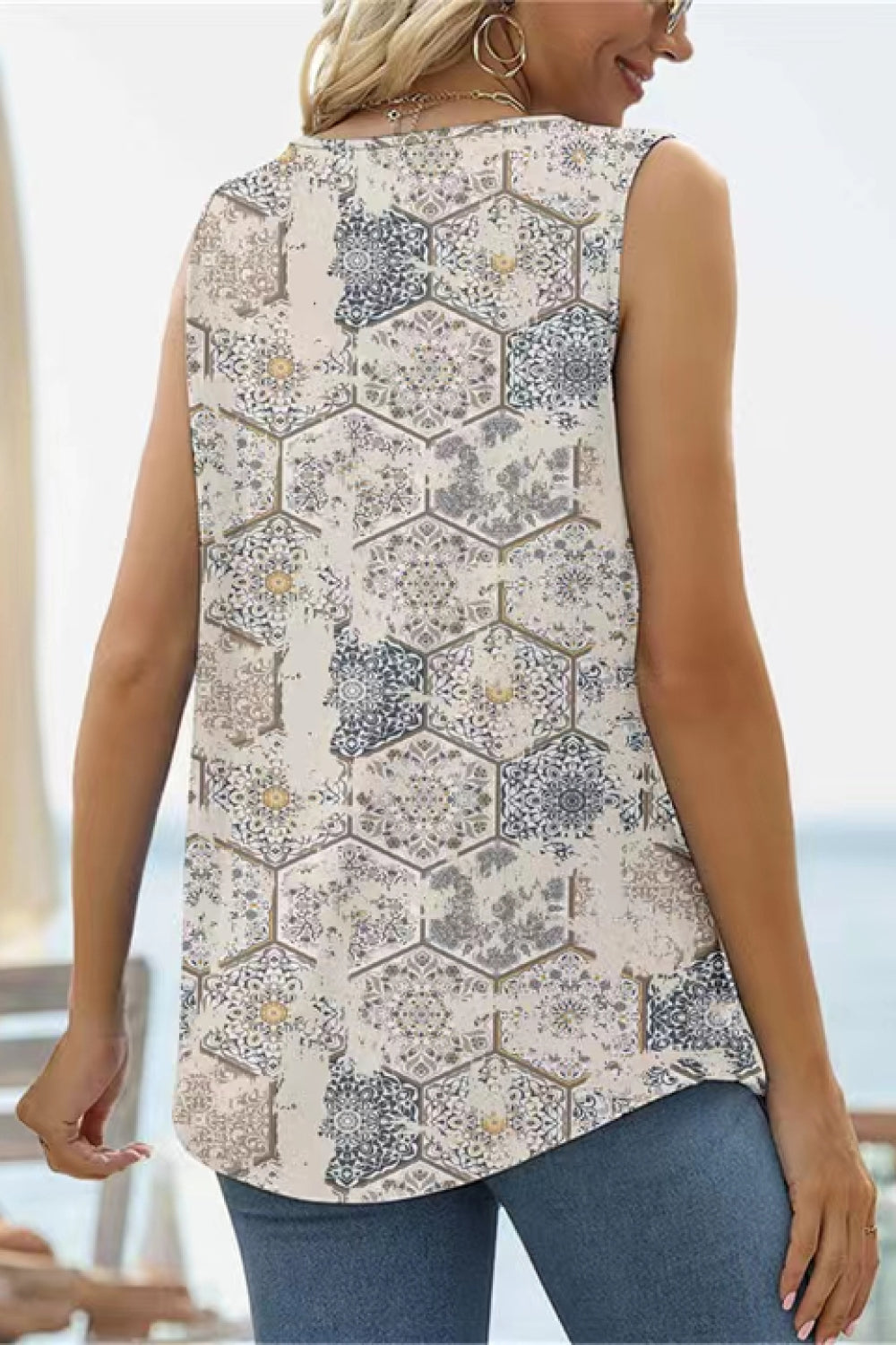 Printed Square Neck Curved Hem Tank - Flyclothing LLC