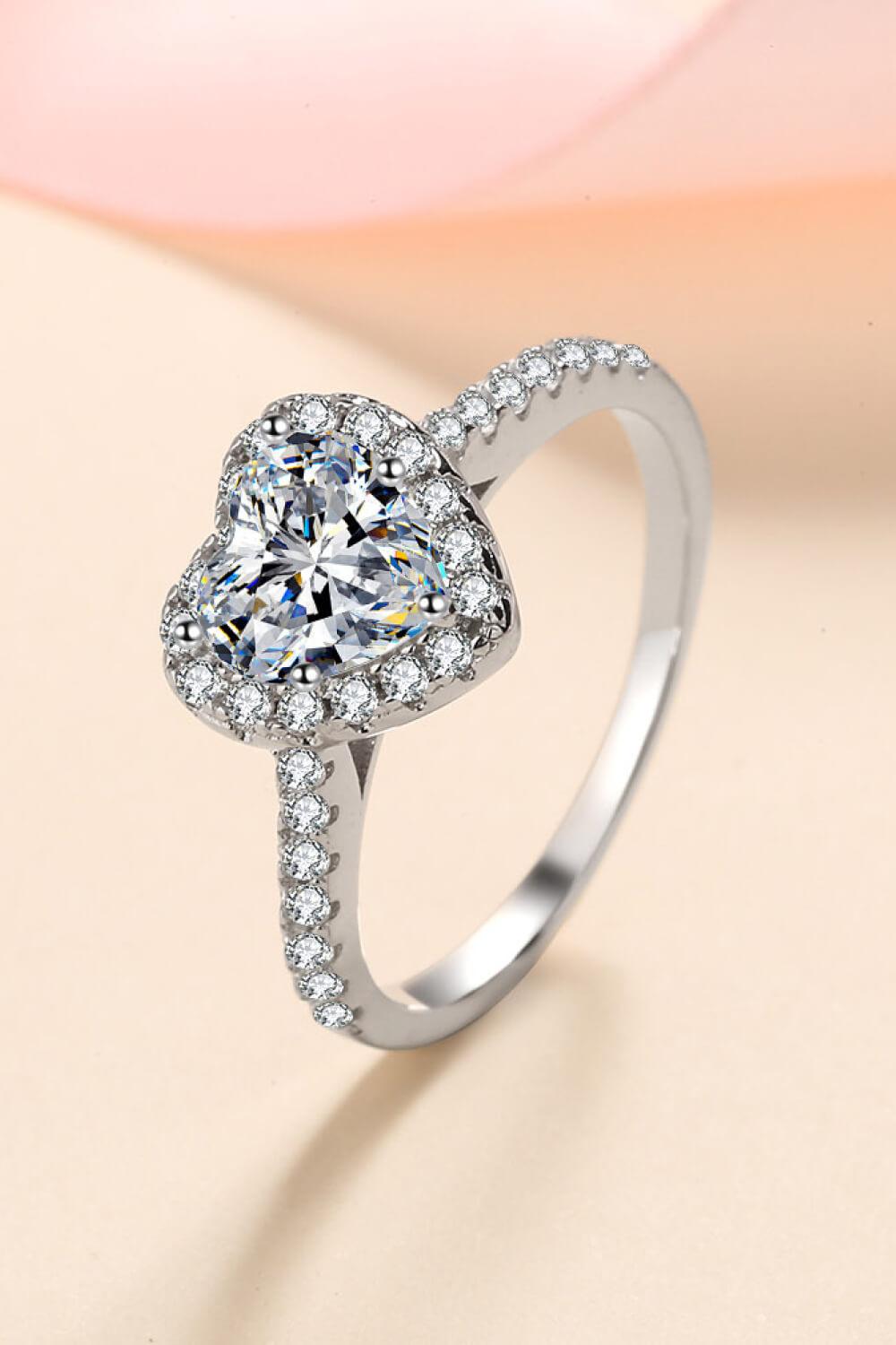 1 Carat Moissanite Heart-Shaped Ring - Flyclothing LLC