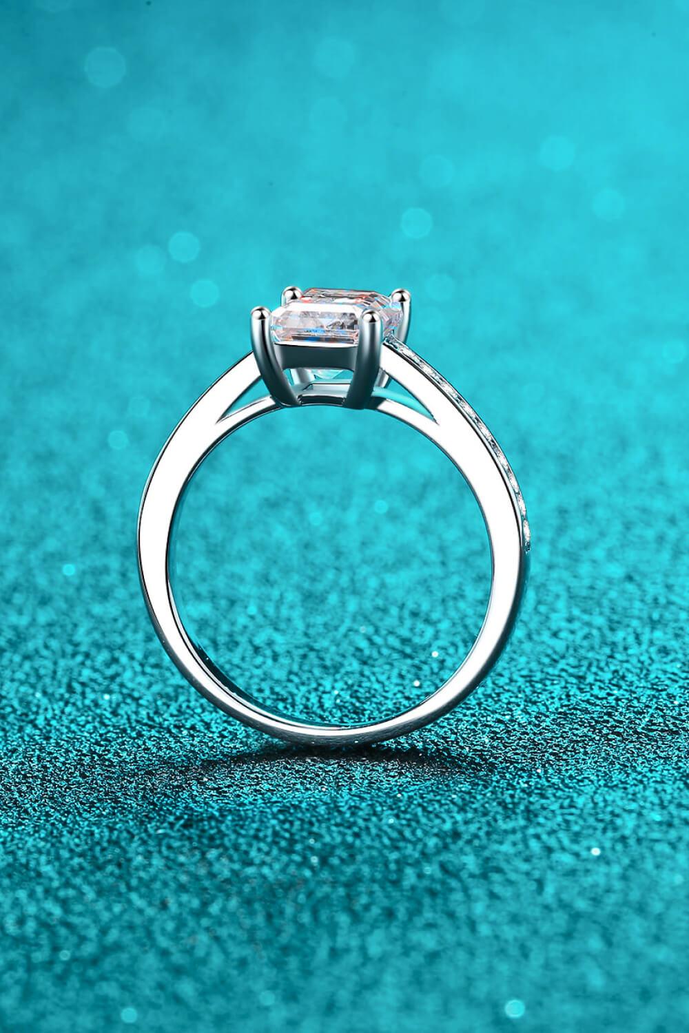 925 Sterling Silver Side Stone Moissanite Ring - Trendsi