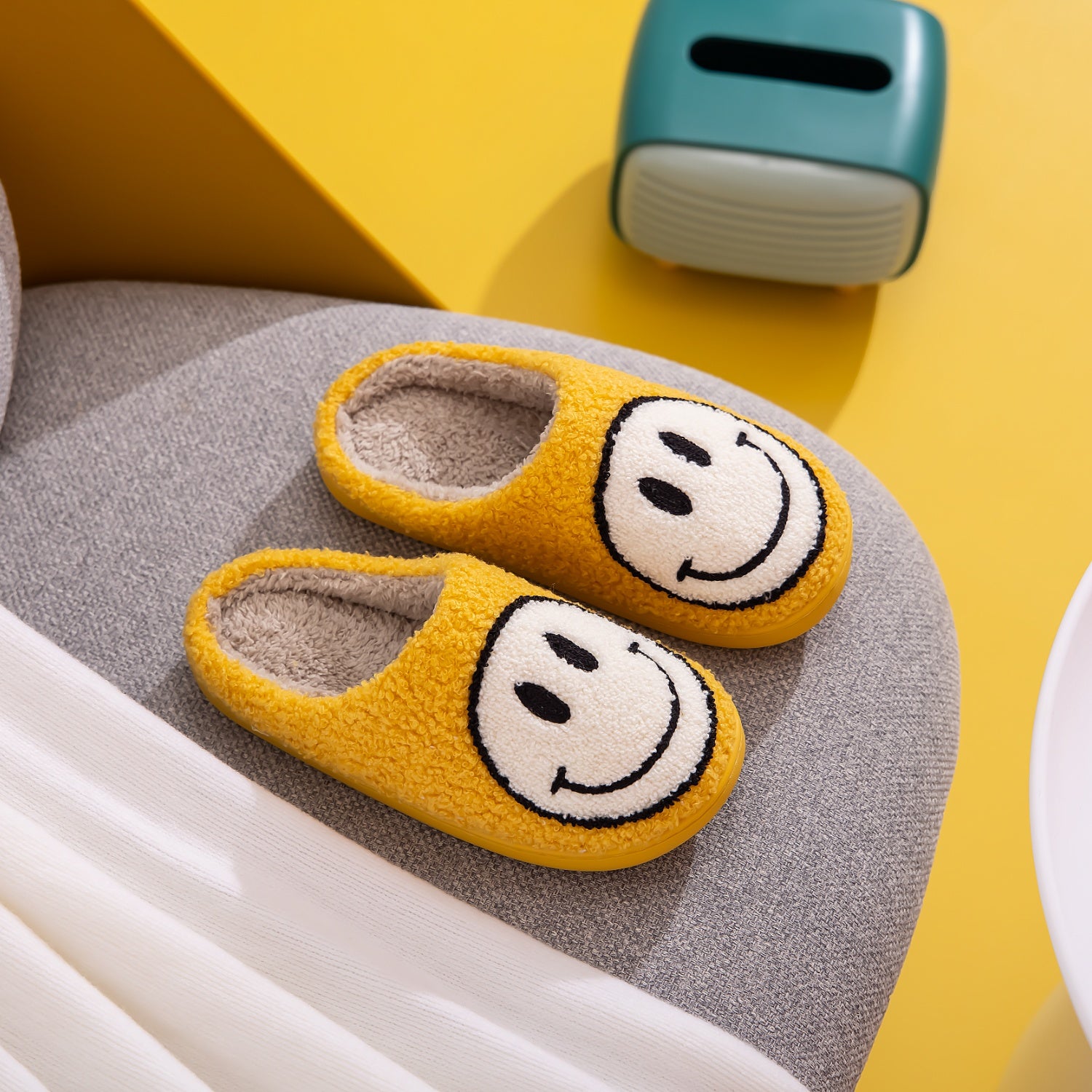 Melody Smiley Face Slippers - Flyclothing LLC