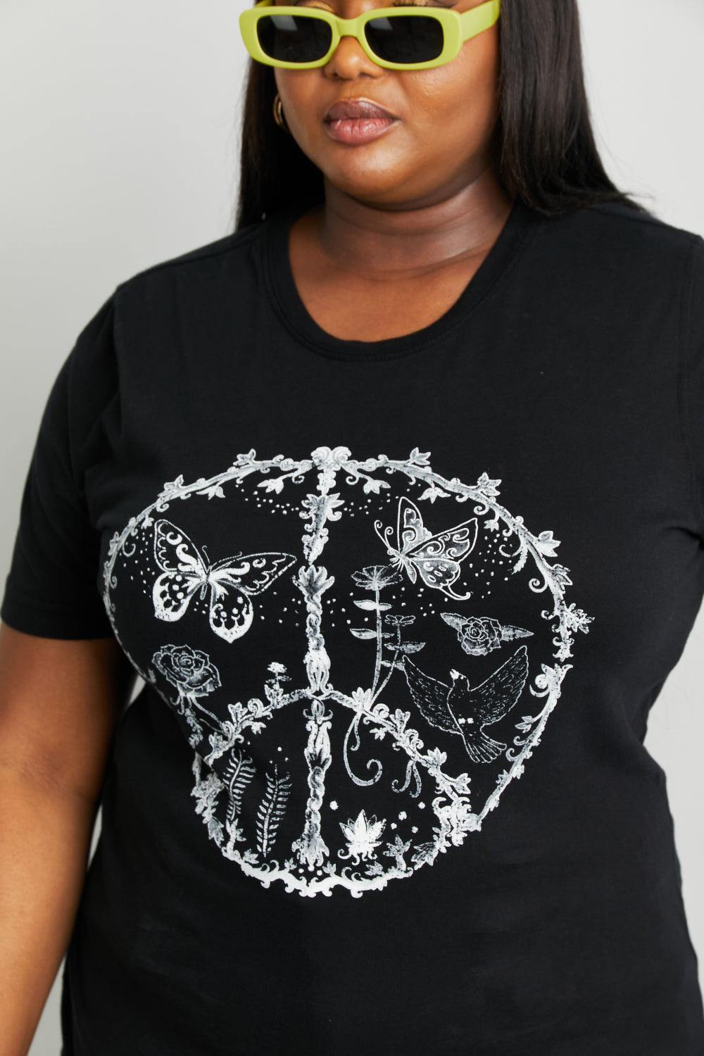 mineB Full Size Butterfly Graphic Tee Shirt - Flyclothing LLC