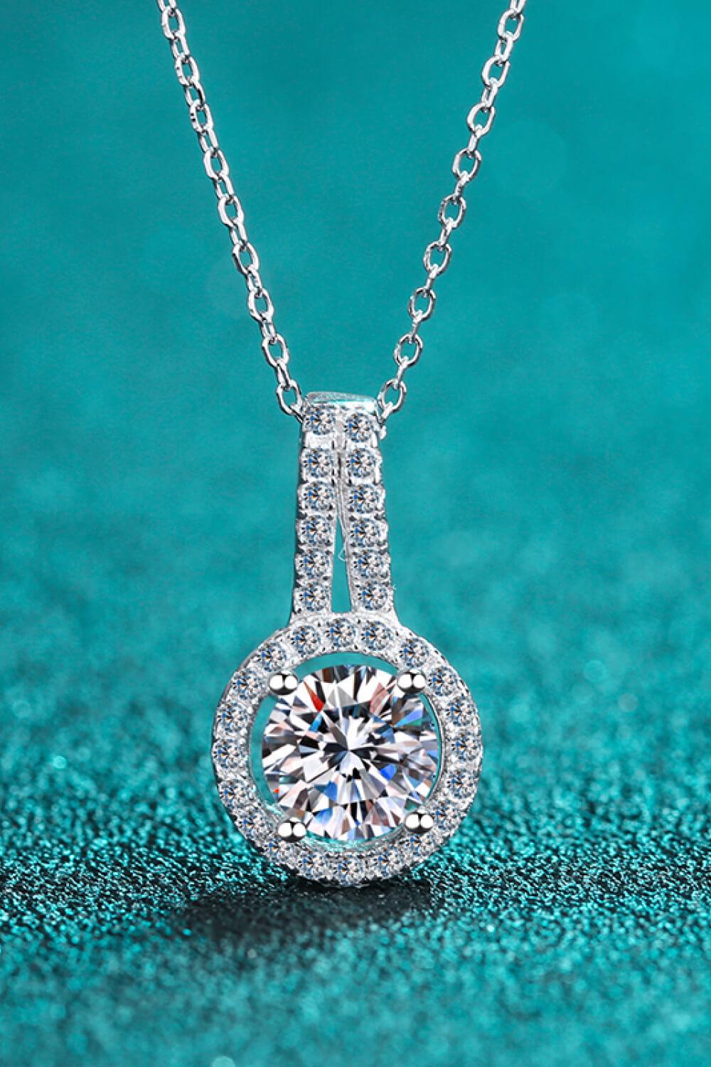 Build You Up Moissanite Round Pendant Chain Necklace - Flyclothing LLC