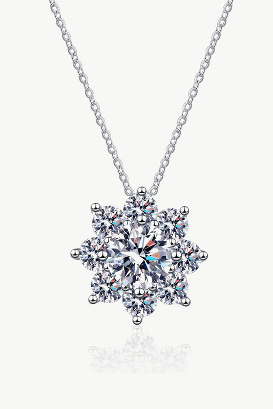 1 Carat Moissanite Floral-Shaped Pendant Necklace - Flyclothing LLC