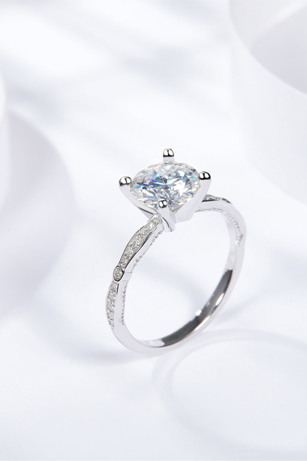 1.5 Carat Moissanite Side Stone Ring - Flyclothing LLC