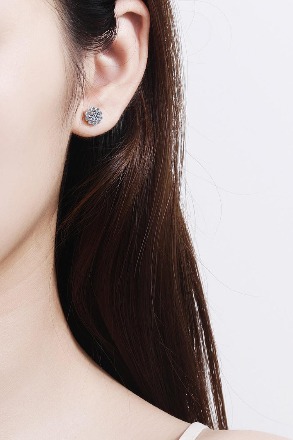 1 Carat Moissanite Floral-Shaped Stud Earrings - Flyclothing LLC