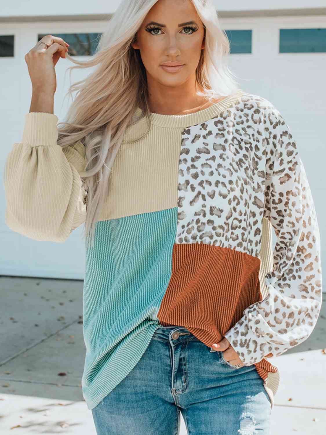 Color Block Leopard Round Neck Sweatshirt - Trendsi