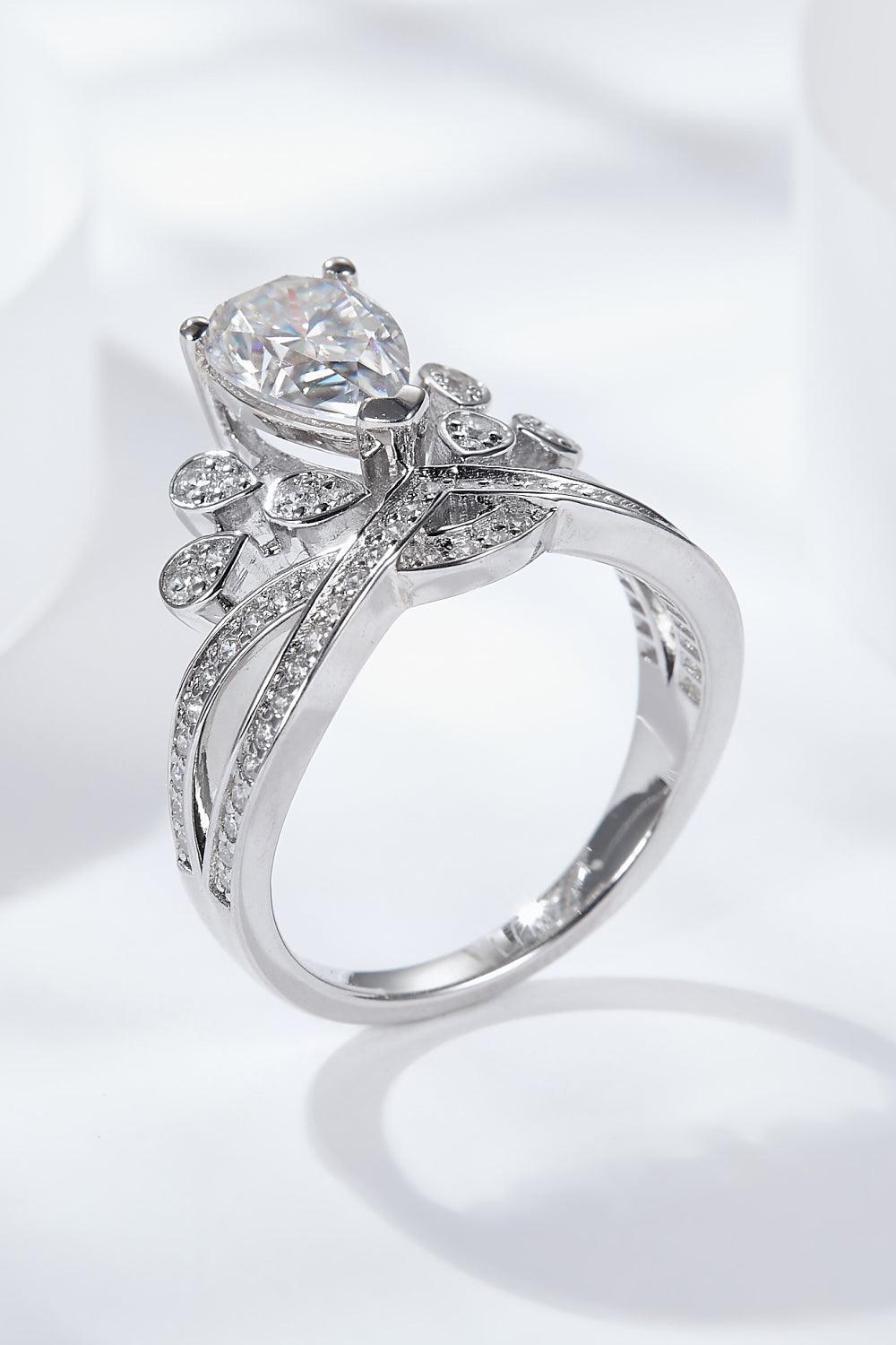 1.5 Carat Moissanite Crown-Shaped Ring - Trendsi