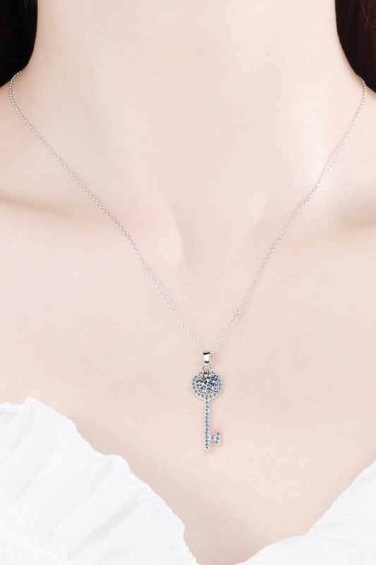 Moissanite Key Pendant Necklace - Flyclothing LLC