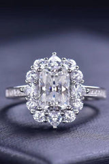 Need You Now 2 Carat Moissanite Ring - Trendsi