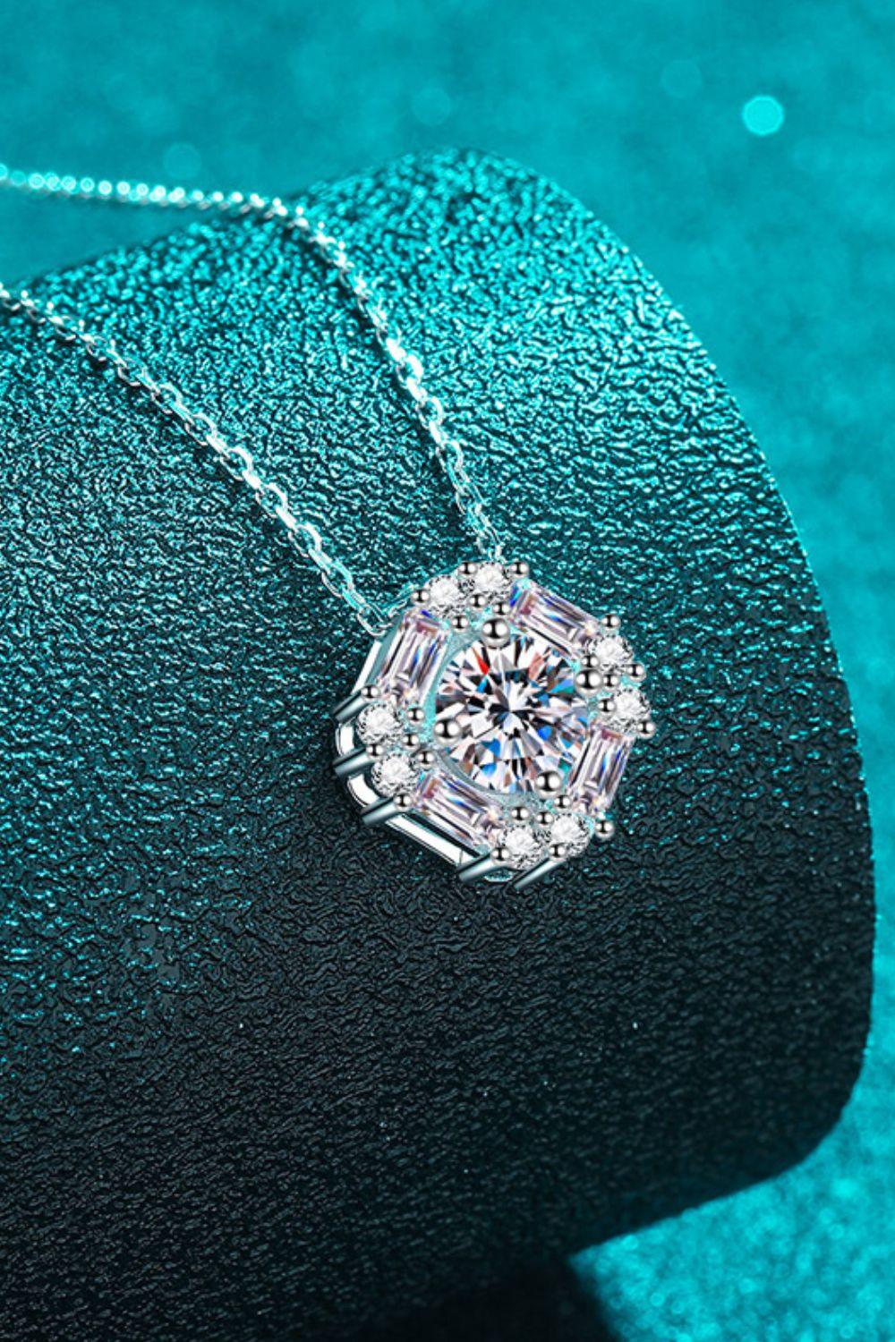 Geometric Moissanite Pendant Chain Necklace - Flyclothing LLC