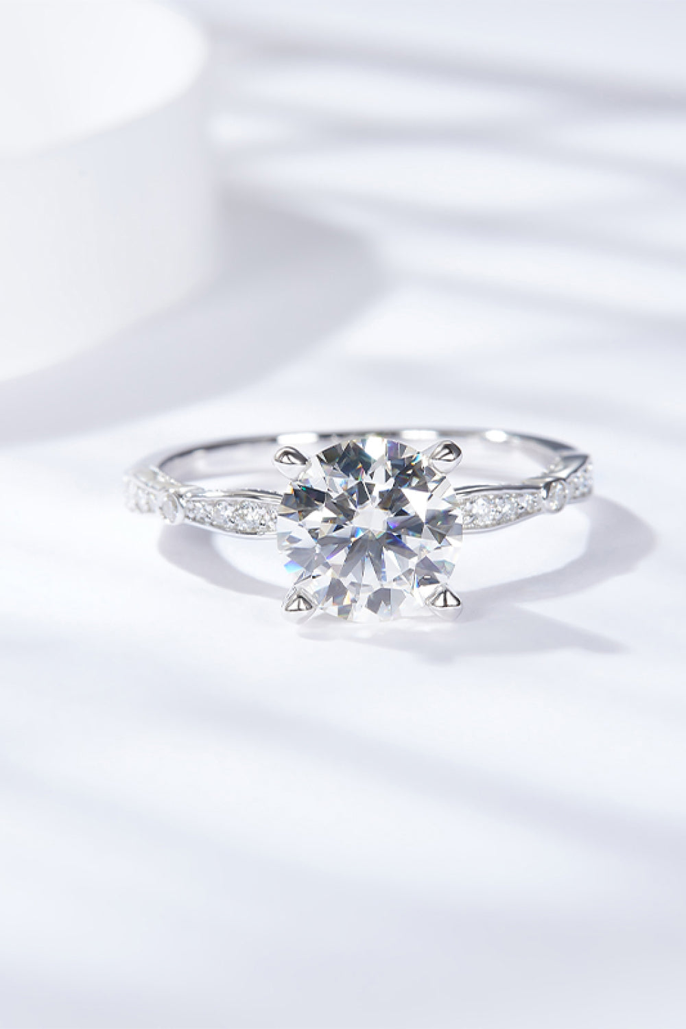 1.5 Carat Moissanite Side Stone Ring - Flyclothing LLC