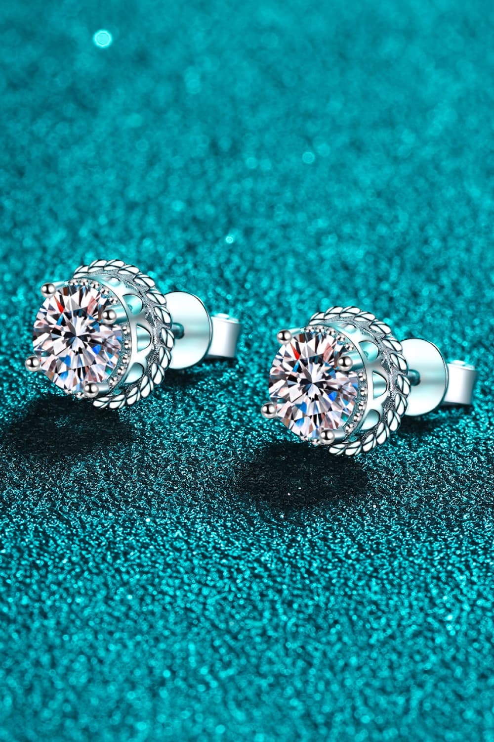 2 Carat Moissanite 925 Sterling Silver Stud Earrings - Flyclothing LLC