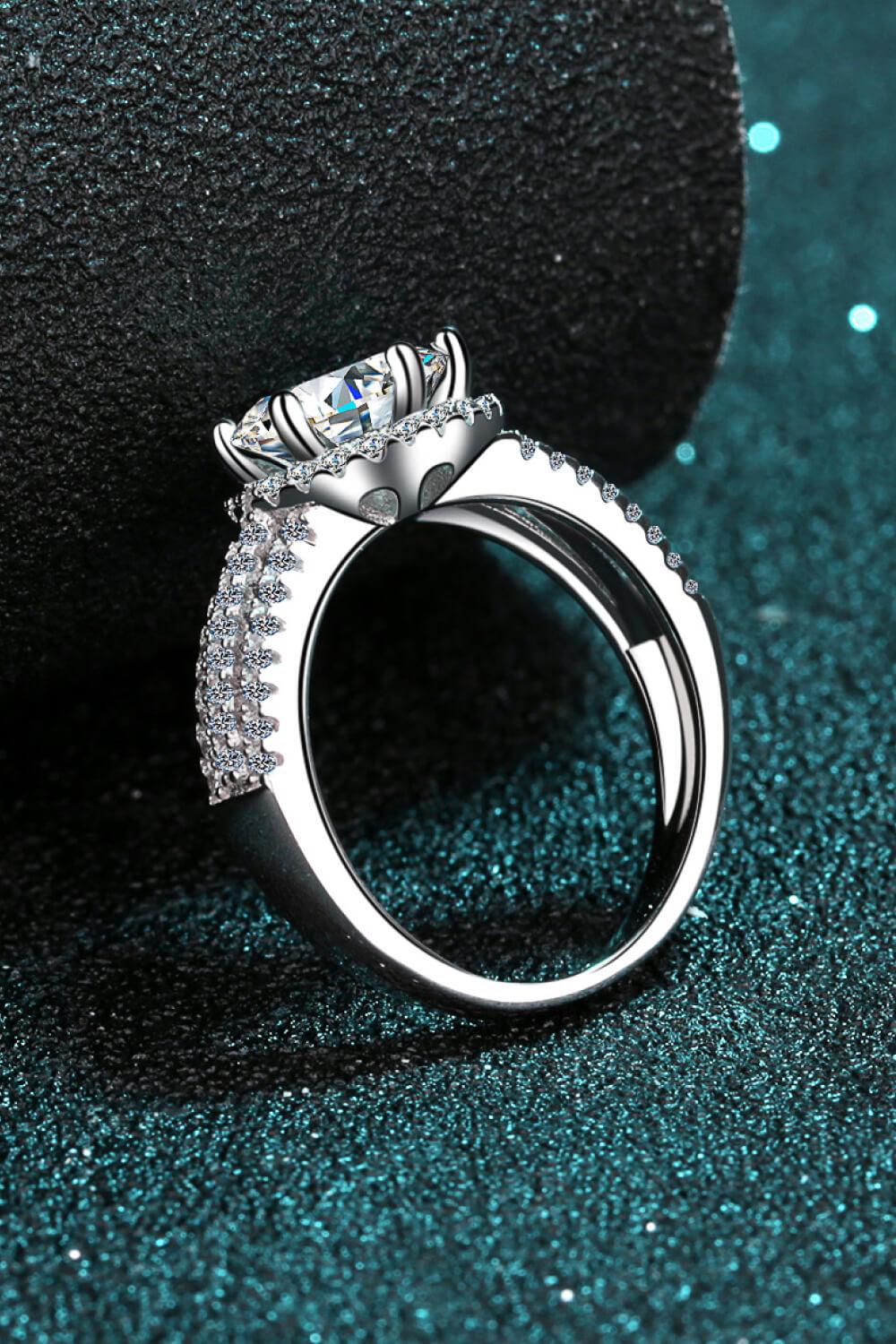 Sterling Silver Moissanite Ring - Flyclothing LLC