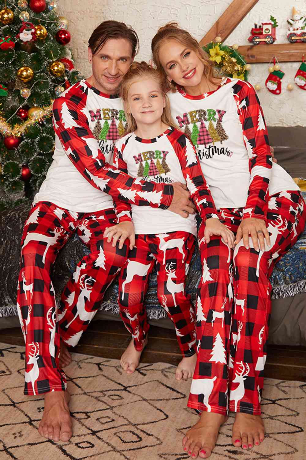 MERRY CHRISTMAS Graphic Top and Pants Set