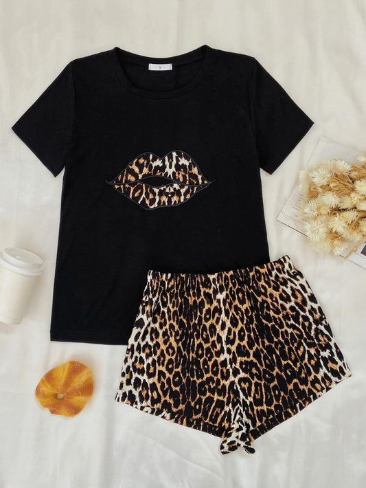 Leopard Lip Graphic Top and Shorts Lounge Set - Trendsi