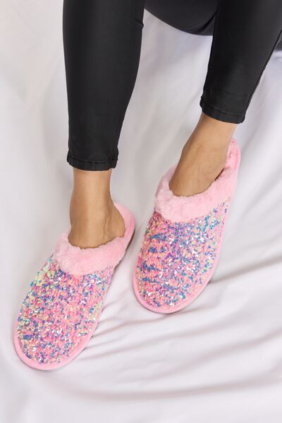 Forever Link Sequin Plush Round Toe Slippers - Flyclothing LLC