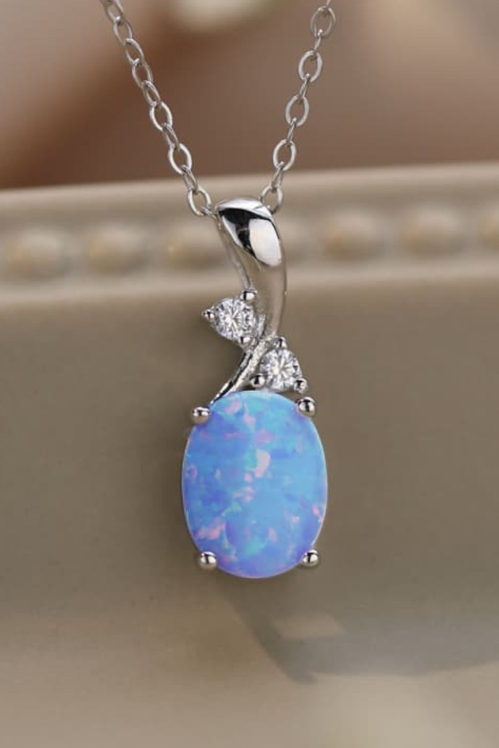 Opal Oval Pendant Chain Necklace - Flyclothing LLC