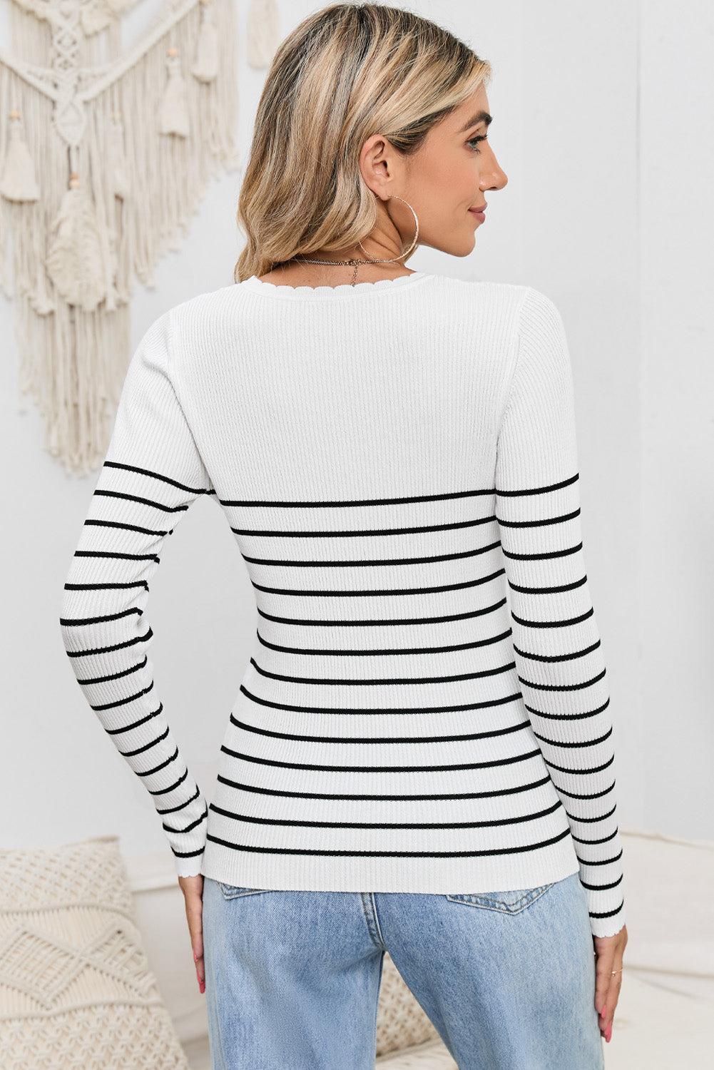 Striped Round Neck Long Sleeve Knit Top - White / S