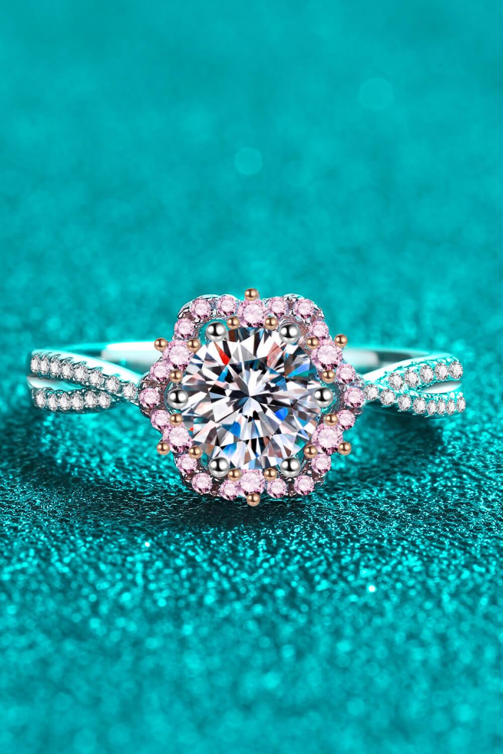 1 Carat Moissanite Flower-Shaped Crisscross Ring - Flyclothing LLC