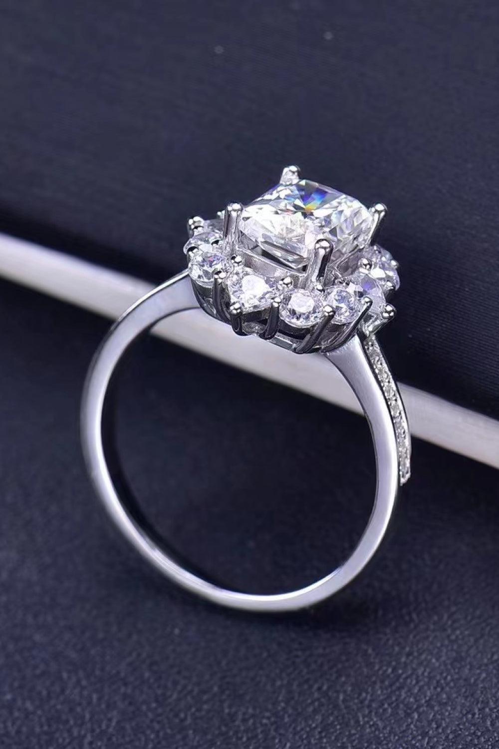 Need You Now 2 Carat Moissanite Ring - Trendsi